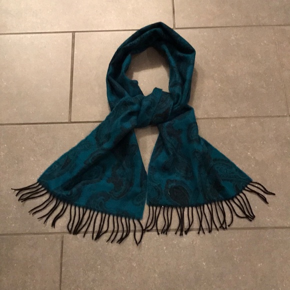 NWT. Croft & Barrow Scarf - Picture 2 of 3